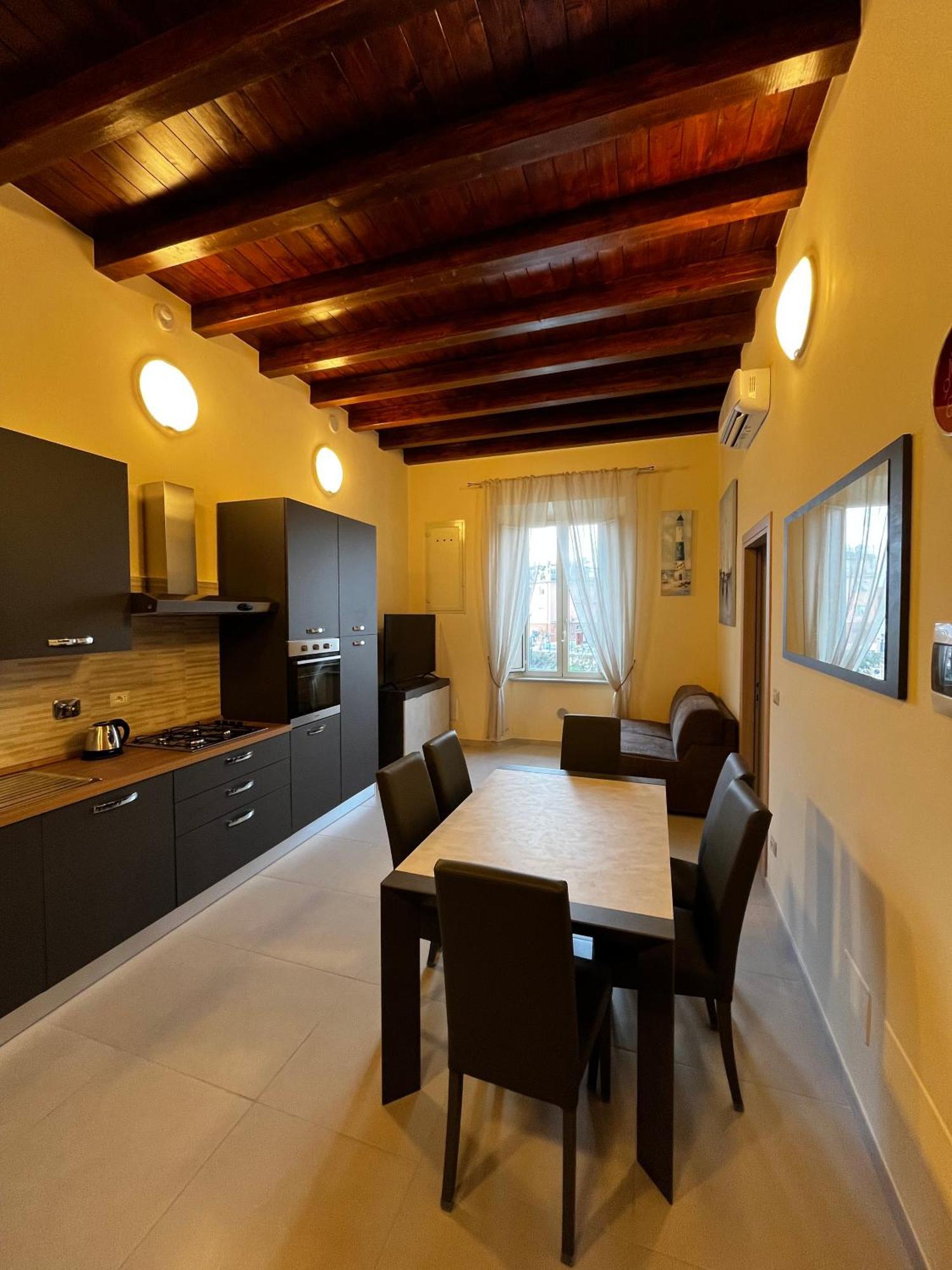 In Centro Rooms And Apartments Isola di Liri Exterior foto
