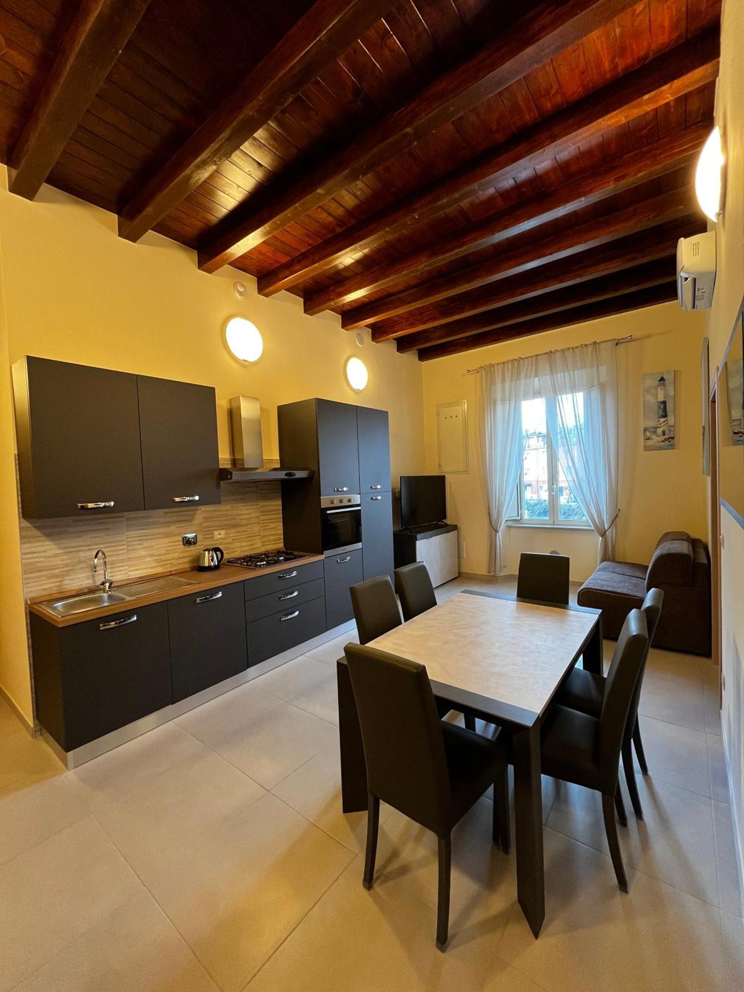 In Centro Rooms And Apartments Isola di Liri Exterior foto