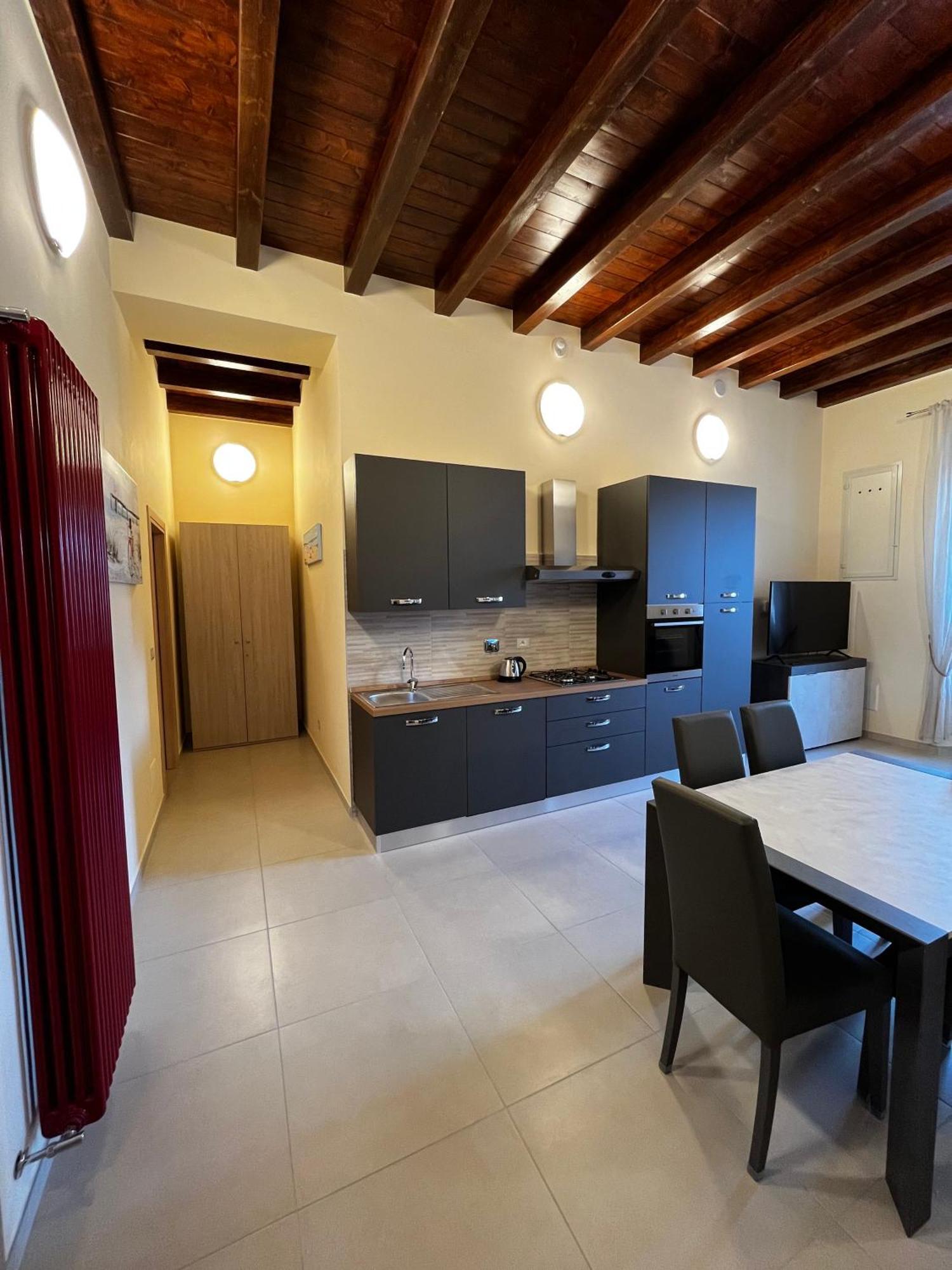 In Centro Rooms And Apartments Isola di Liri Exterior foto